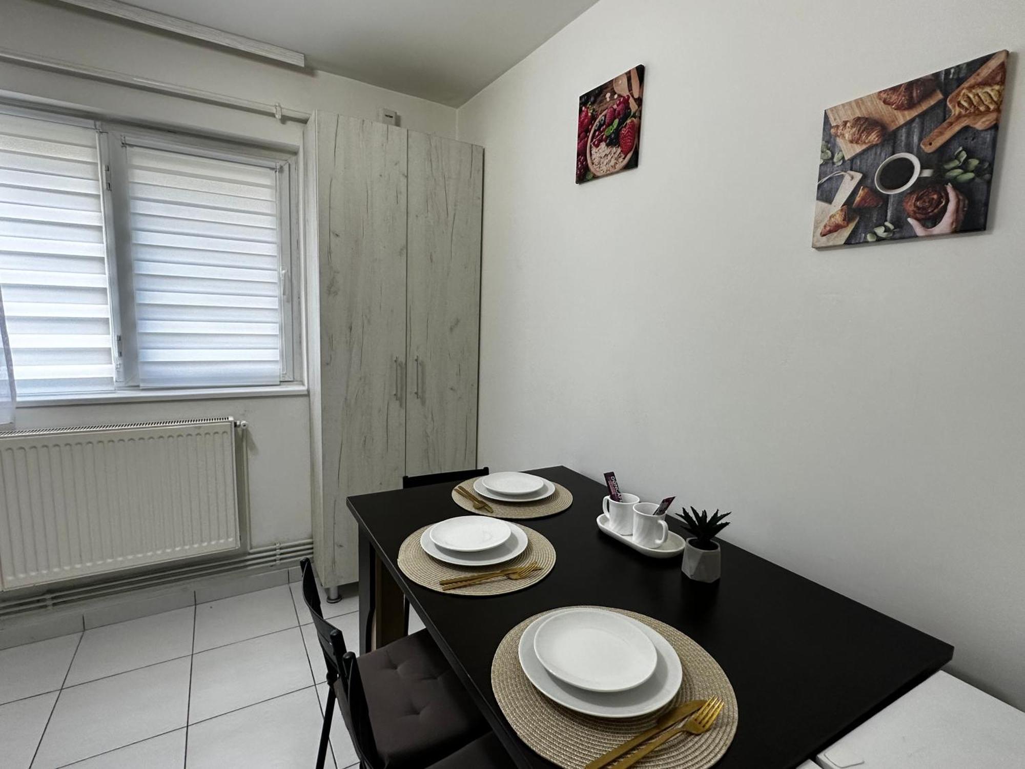 Comfort Apartment Targoviste Exteriör bild