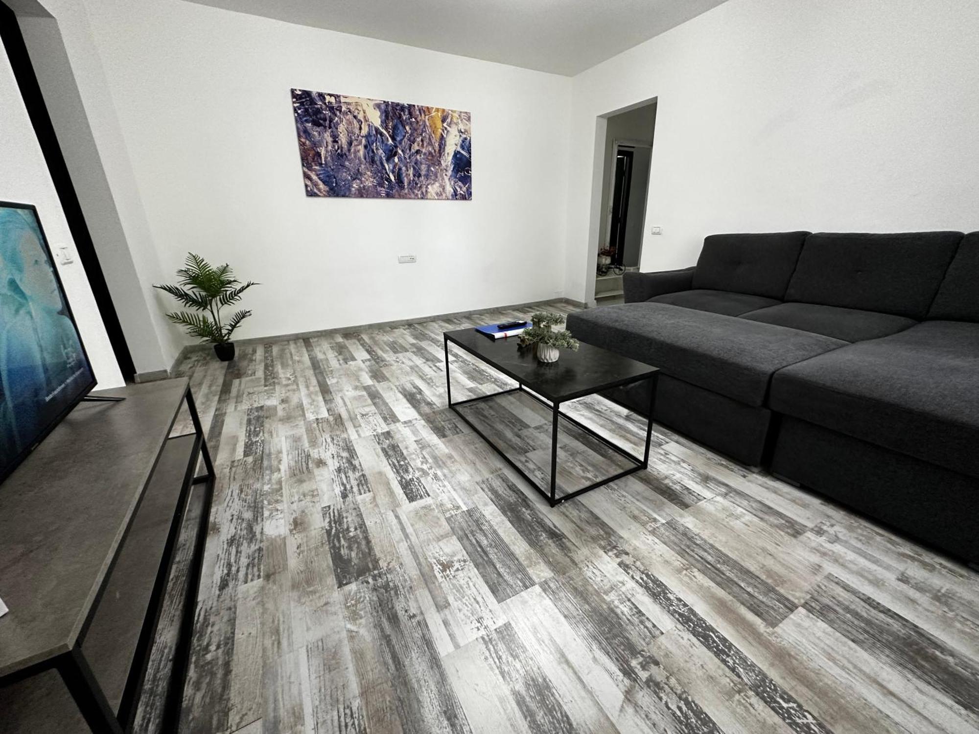 Comfort Apartment Targoviste Exteriör bild